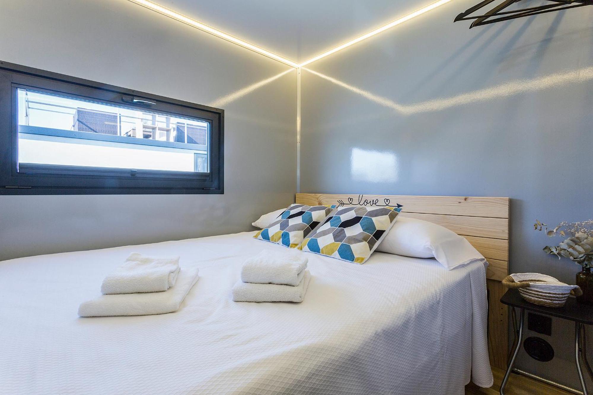 Azvalia Luxury Casa Barco New York And Texas-Unique Houseboat Experience Hotel El Puerto de Santa Maria Exterior photo